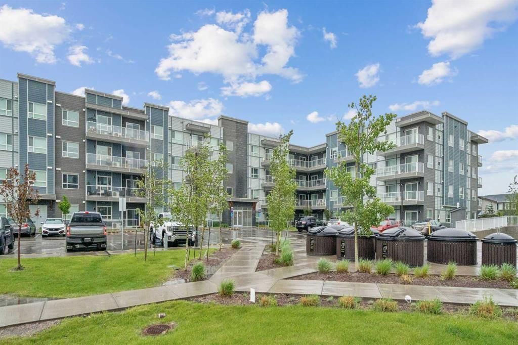 417, 80 Carrington Plaza NW, Calgary — photo 3 of 22