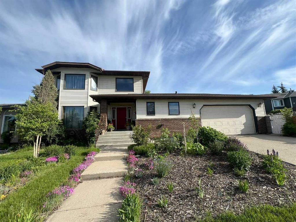 25 Deerfield Manor SE, Calgary — main listing photo