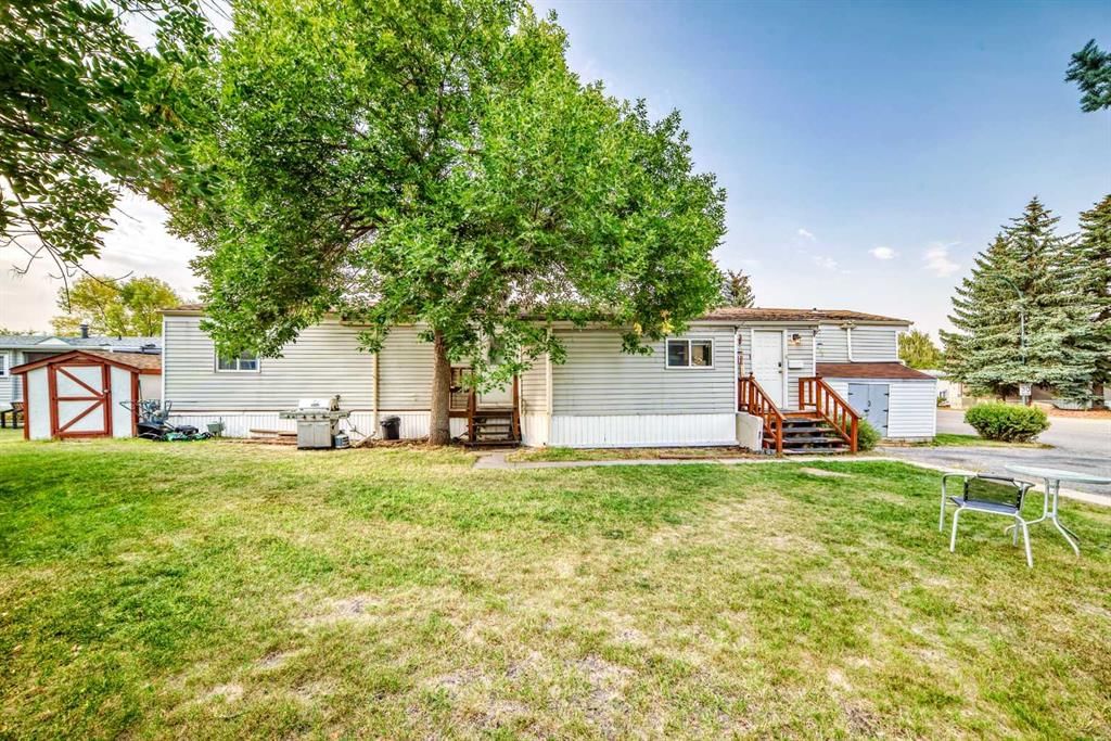 17 Burroughs Place NE, Calgary — main listing photo