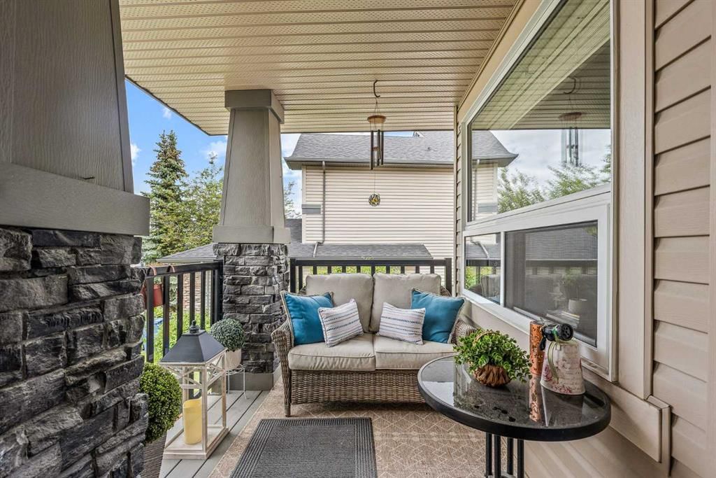 66 Crestmont Drive SW, Calgary — photo 2 of 47