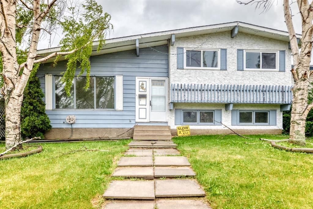 544 Penworth Way SE, Calgary — main listing photo