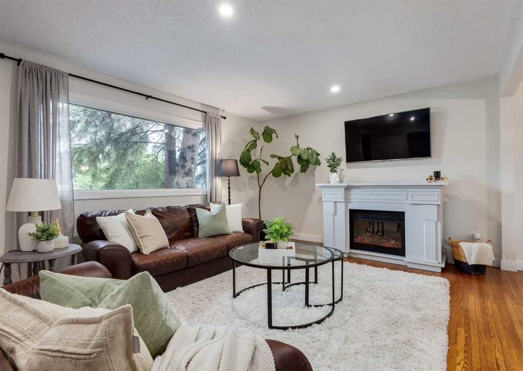 182 Fyffe Road SE, Calgary — photo 3 of 50