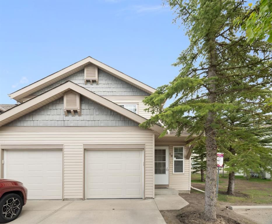 10 Eversyde Court SW, Calgary — photo 2 of 36