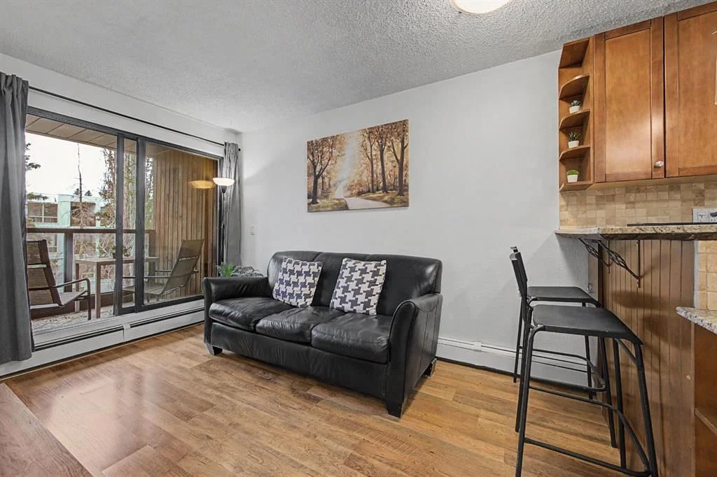 207, 2130 17 Street SW, Calgary — photo 4 of 13