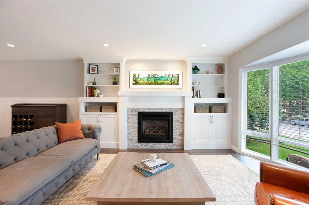 51 Wimbledon Drive SW, Calgary — photo 5 of 48
