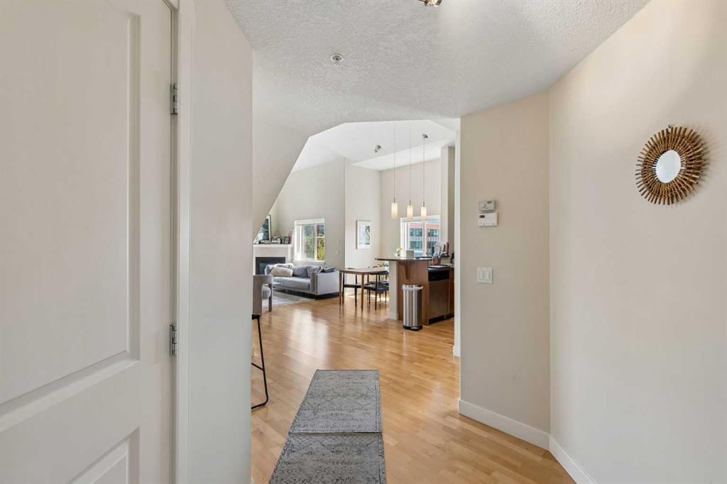 402, 509 21 Avenue SW, Calgary — photo 3 of 43