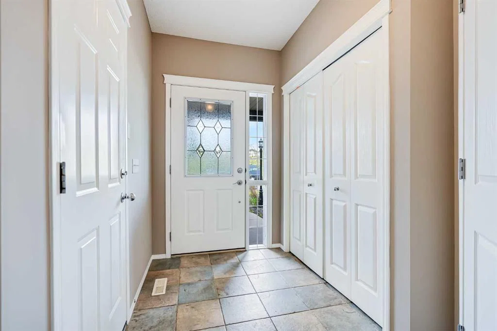 34 Kincora Drive NW, Calgary — photo 2 of 50