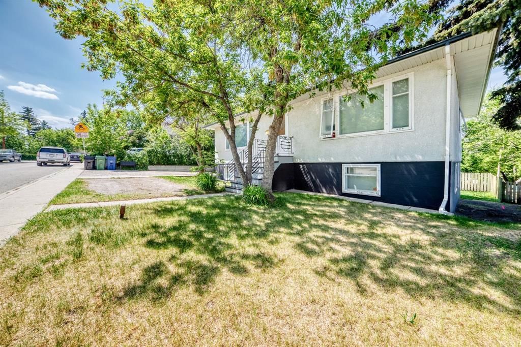 2511 15A Street SW, Calgary — photo 4 of 36
