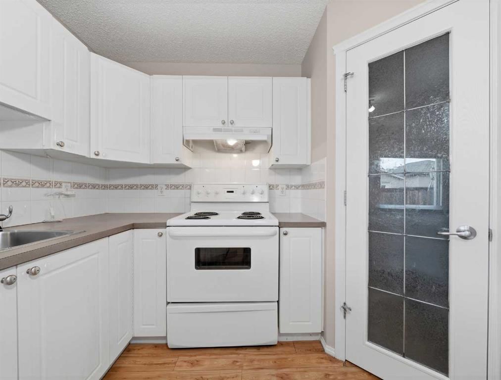 128 Taradale Drive NE, Calgary — photo 4 of 42