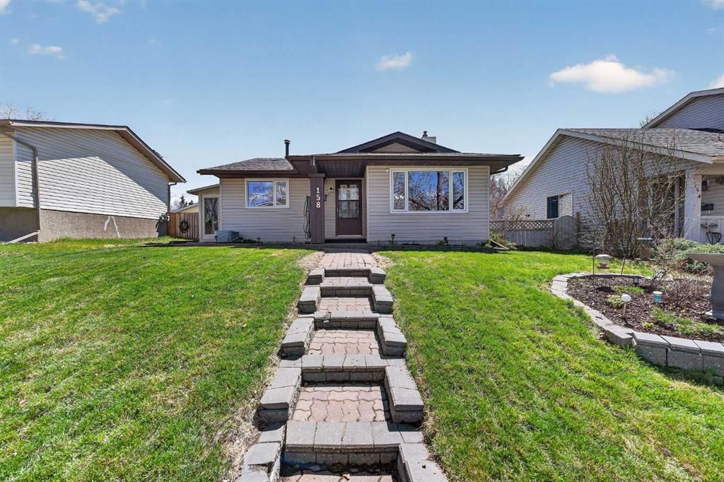 158 Ranch Glen Drive NW, Calgary — main listing photo