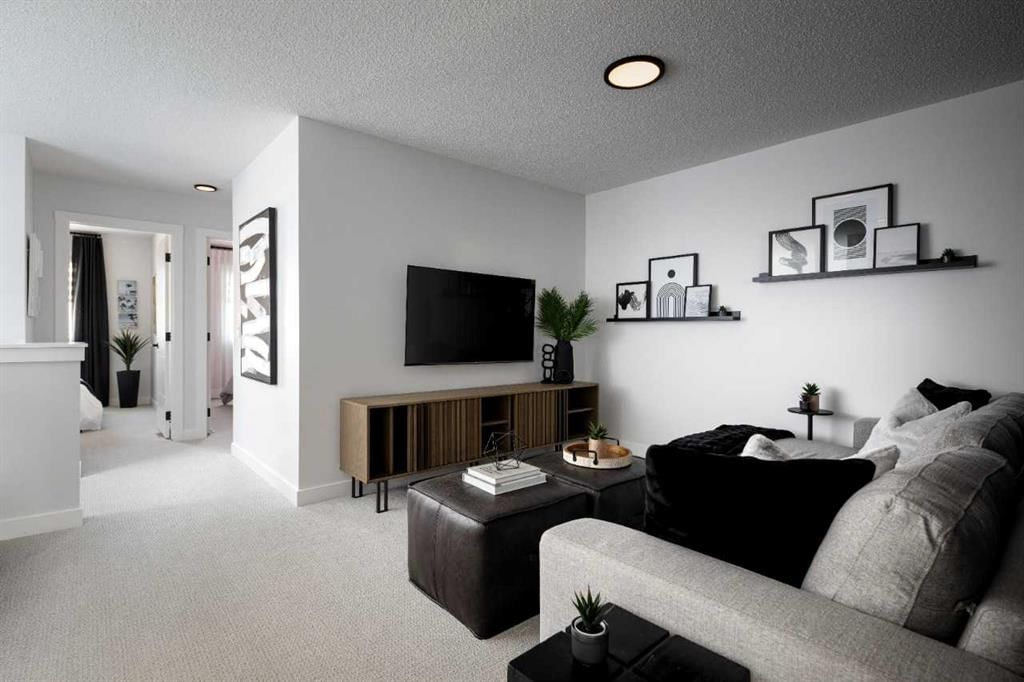 377 Creekside Drive SW, Calgary — photo 5 of 15