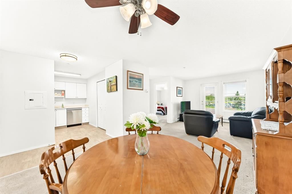 3204, 3000 Millrise Point SW, Calgary — photo 5 of 17