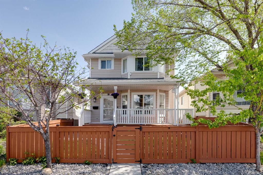28 Hidden Point NW, Calgary — main listing photo