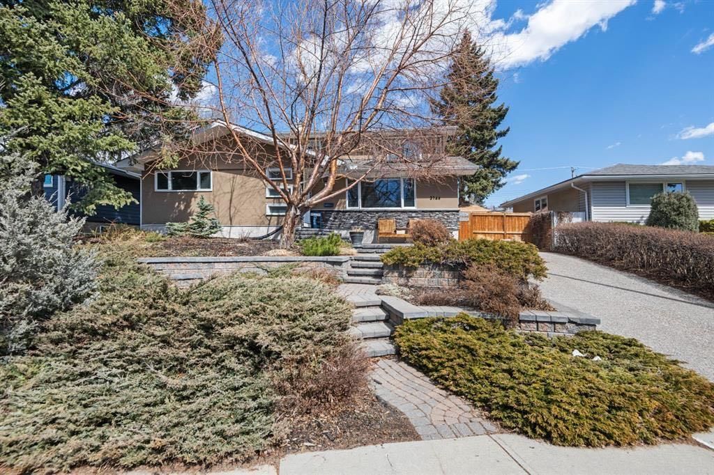 3144 Breen Crescent NW, Calgary — main listing photo