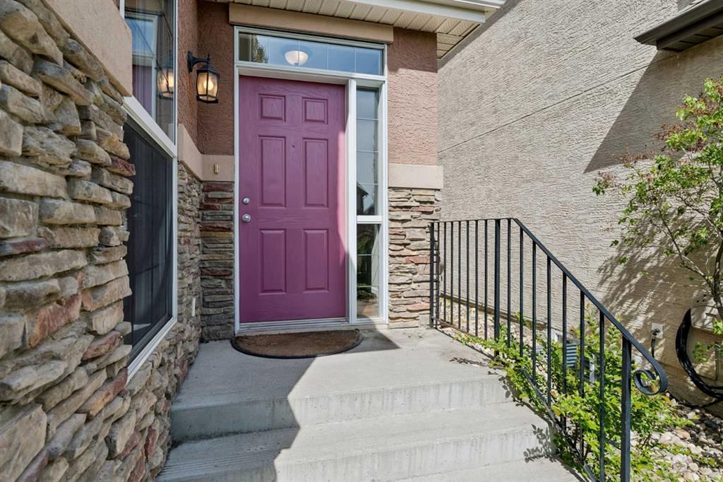 114 Tuscany Glen Place NW, Calgary — photo 5 of 32