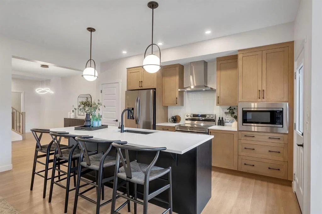 445 Lewiston Landing NE, Calgary — photo 3 of 45