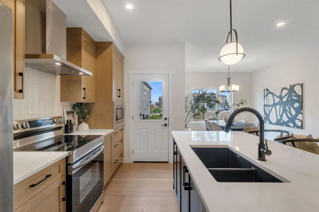 445 Lewiston Landing NE, Calgary — photo 5 of 45