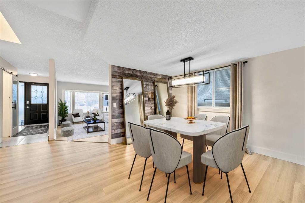 100 Woodfield Green SW, Calgary — photo 5 of 50