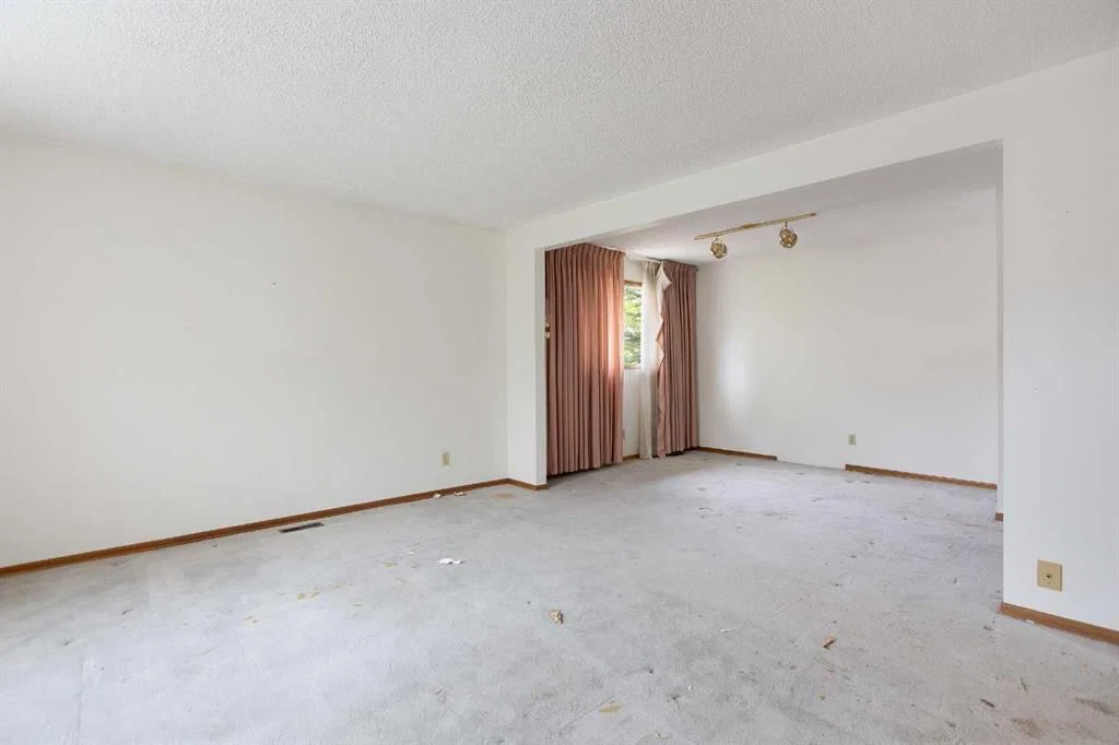 608 Aboyne Crescent NE, Calgary — photo 3 of 8
