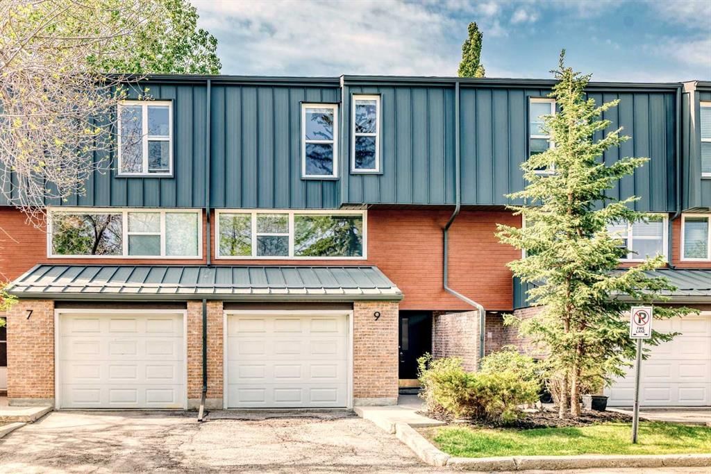 9 Brae Glen Court SW, Calgary — main listing photo