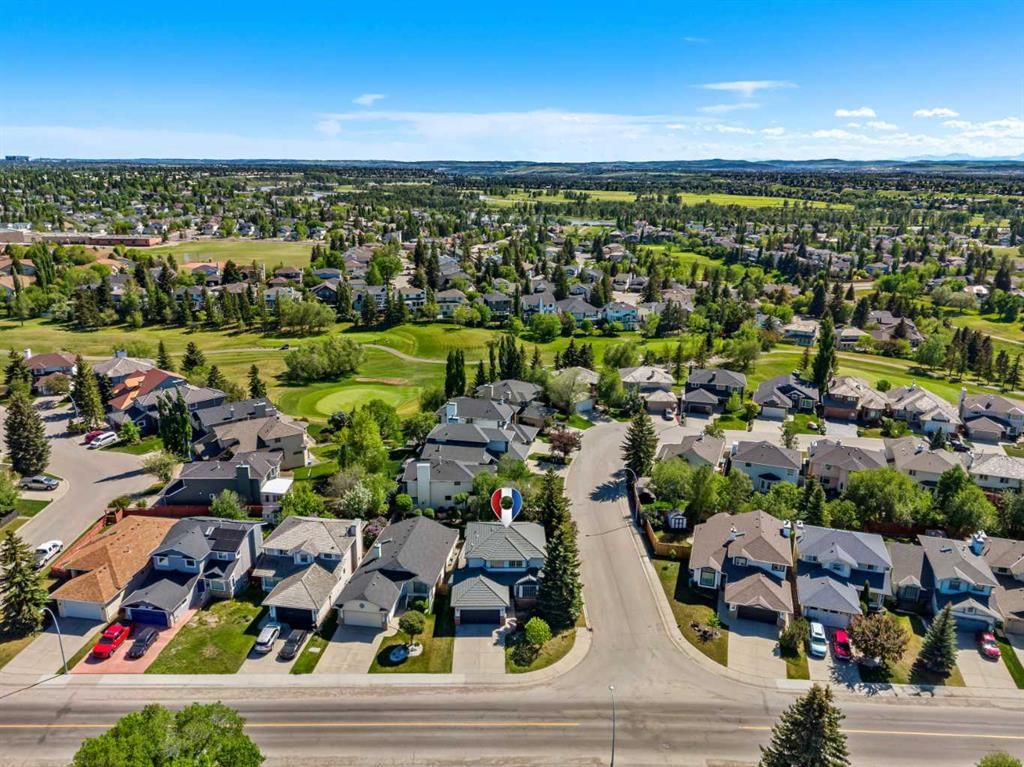 268 Douglas Woods Drive SE, Calgary — photo 2 of 50