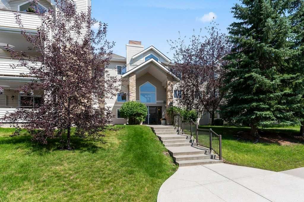 1302, 7451 Springbank Boulevard SW, Calgary — main listing photo