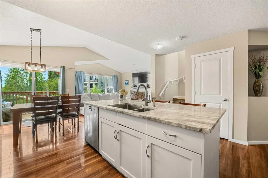 164 Sage Valley Drive NW, Calgary — photo 3 of 48