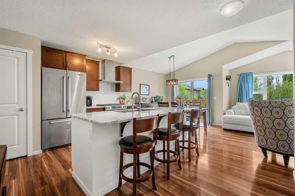 164 Sage Valley Drive NW, Calgary — photo 4 of 48
