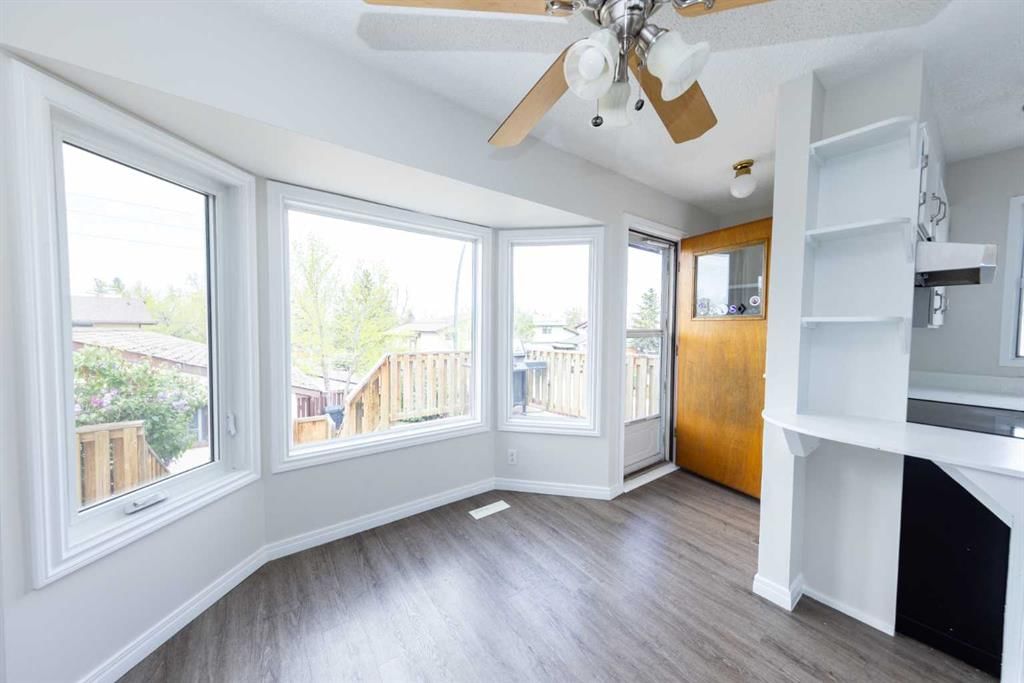 1132 Berkley Drive NW, Calgary — photo 2 of 48
