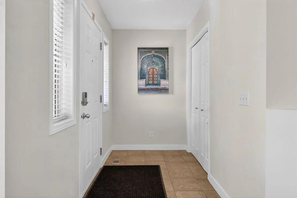 28 Elgin View SE, Calgary — photo 2 of 45