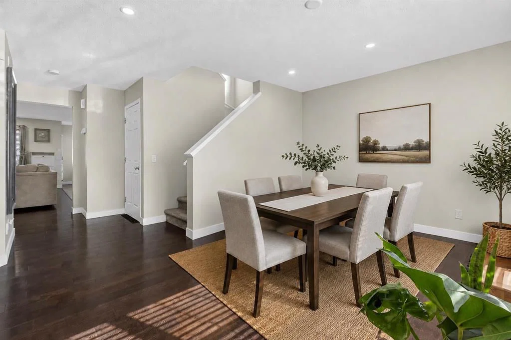 28 Elgin View SE, Calgary — photo 3 of 45
