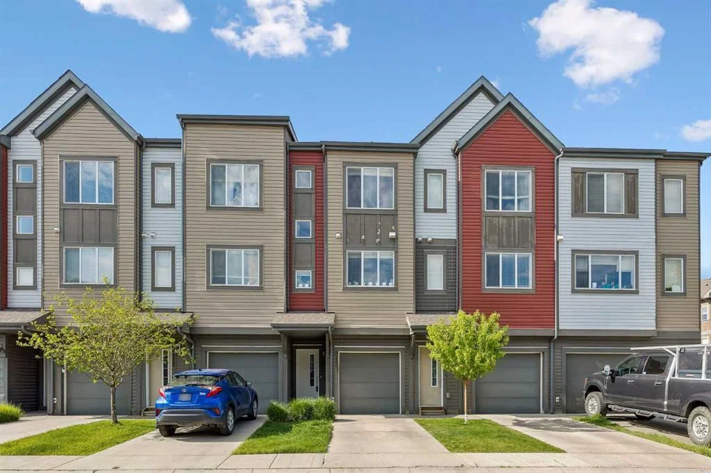 213 Copperpond Villas SE, Calgary — main listing photo