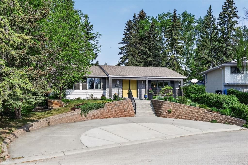 5120 Dalham Crescent NW, Calgary — photo 3 of 50