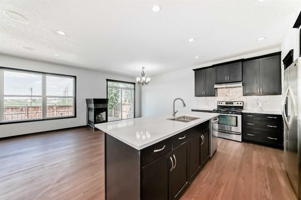 114 Autumn Circle SE, Calgary — photo 3 of 26