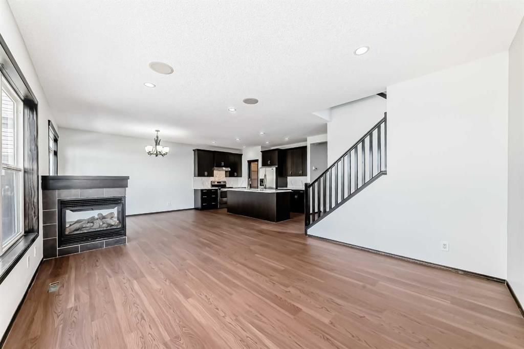 114 Autumn Circle SE, Calgary — photo 5 of 26