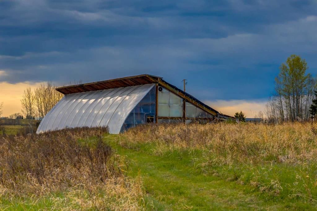 4 West Meadows Estates Road, Rural Rocky View County — photo 3 of 50