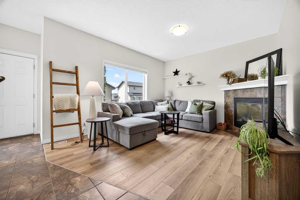 603 600 Carriage Lane Place, Carstairs — photo 4 of 42