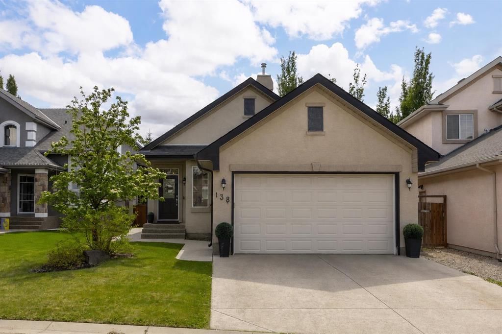 138 Cranwell Close SE, Calgary — main listing photo