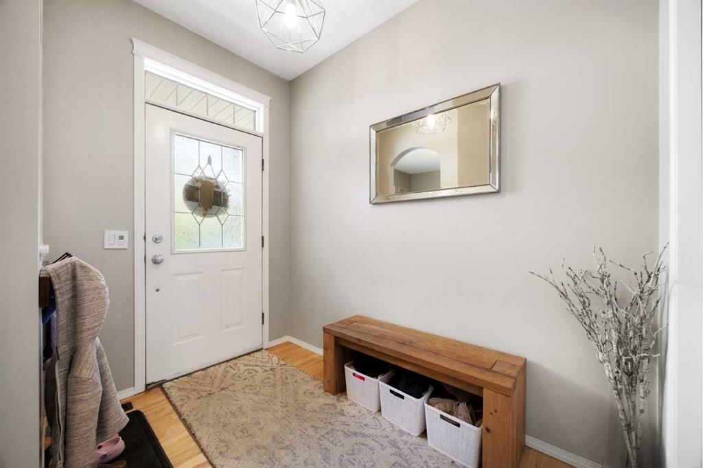 138 Cranwell Close SE, Calgary — photo 3 of 33