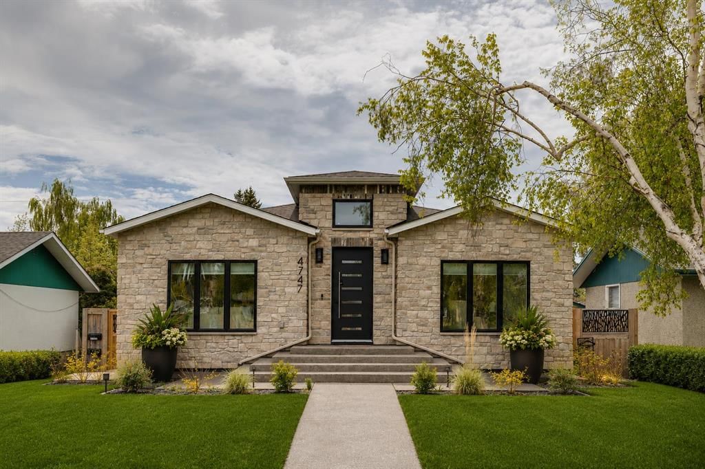 4747 26 Avenue SW, Calgary — photo 2 of 50