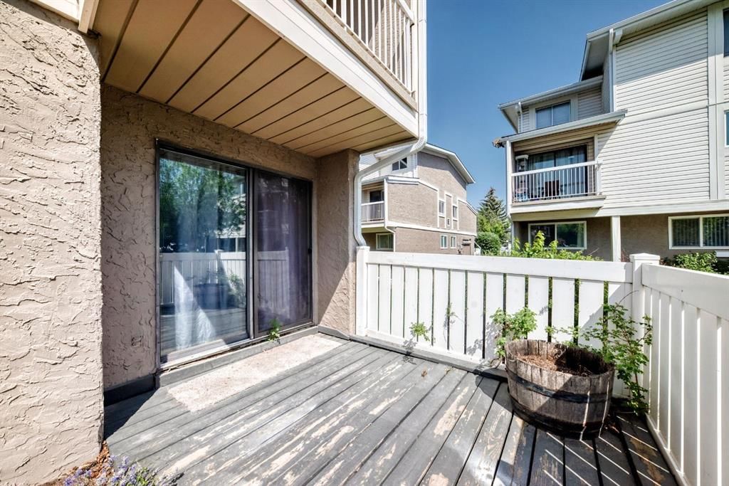 46, 3015 51 Street SW, Calgary — photo 4 of 22