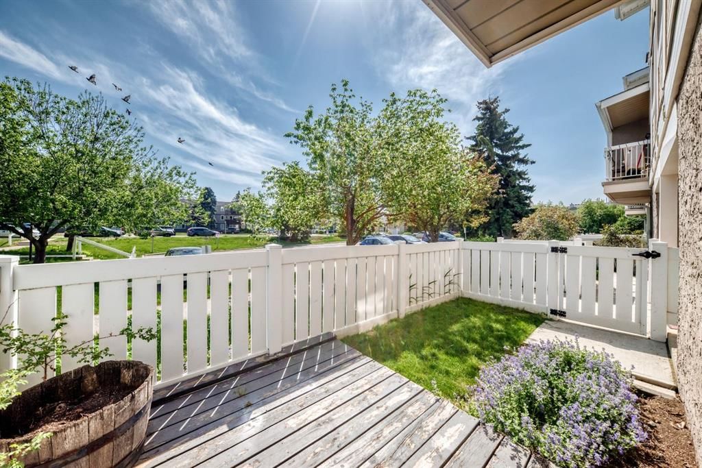 46, 3015 51 Street SW, Calgary — photo 5 of 22