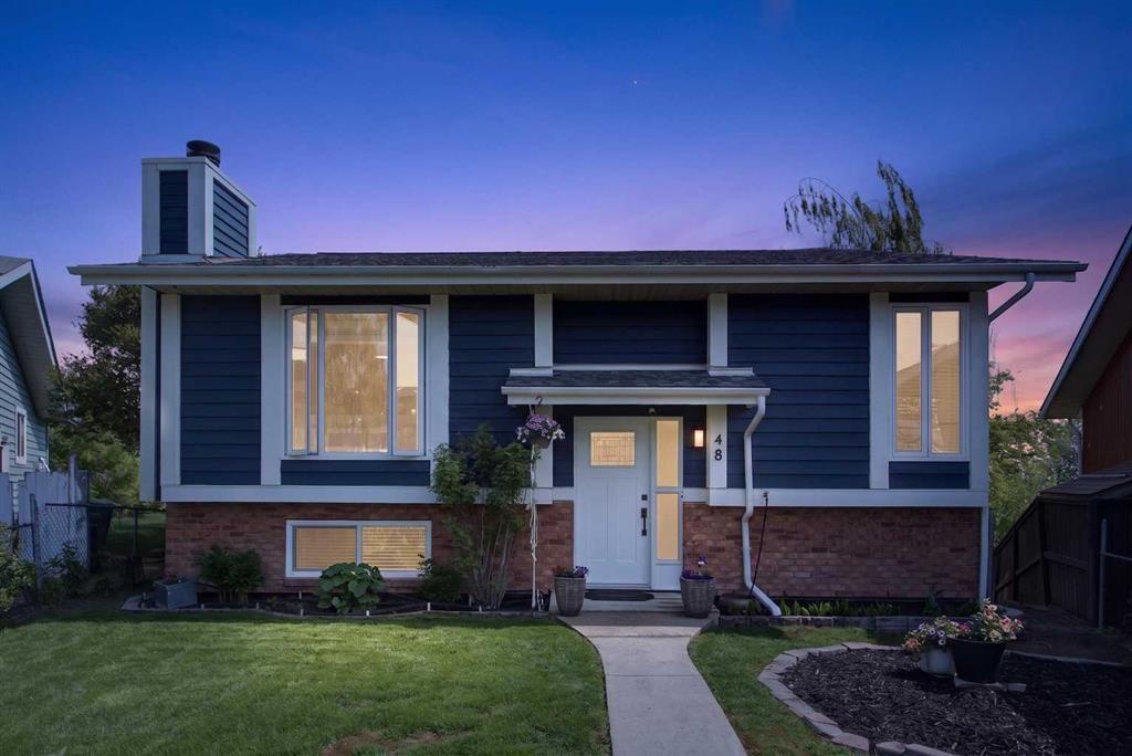 48 Shawcliffe Place, Calgary — main listing photo