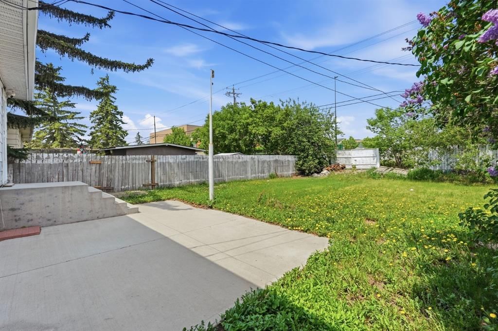 2806 9 Avenue SE, Calgary — photo 4 of 9
