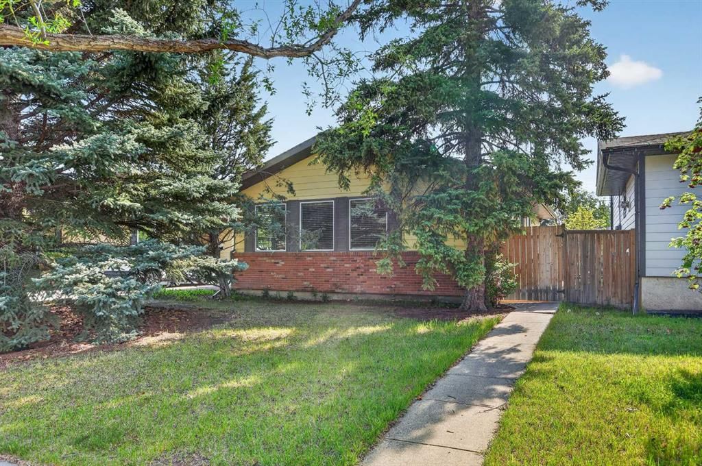 10540 Oakfield Drive SW, Calgary — main listing photo