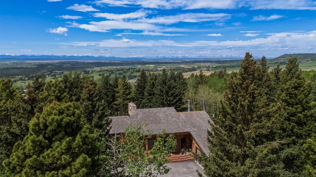 75 Anatapi Lane SW, Calgary — main listing photo
