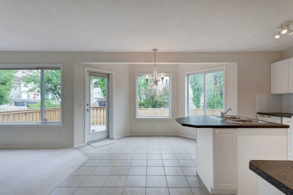 111 Sierra Nevada Way SW, Calgary — photo 3 of 37