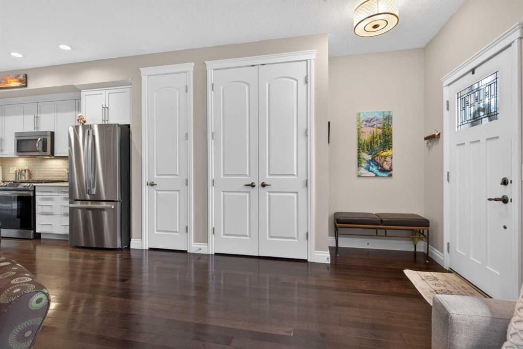 340 Quarry Park Boulevard SE, Calgary — photo 2 of 50