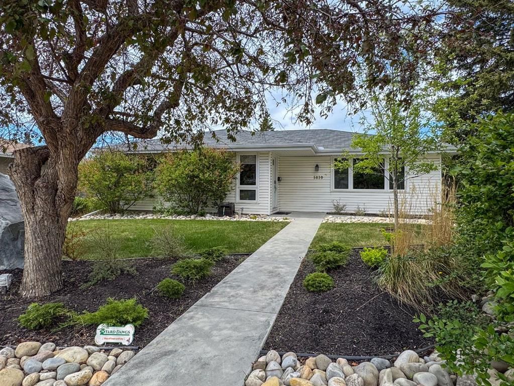 5839 Dalkeith Hill NW, Calgary — photo 2 of 49