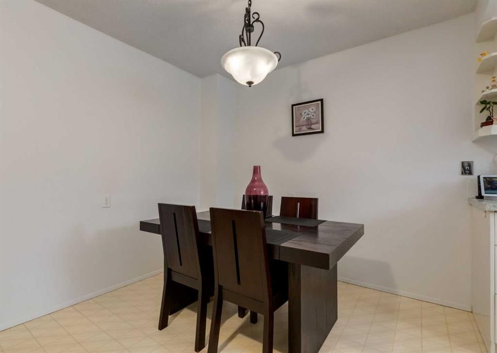 122, 7172 Coach Hill Road SW, Calgary — photo 3 of 26